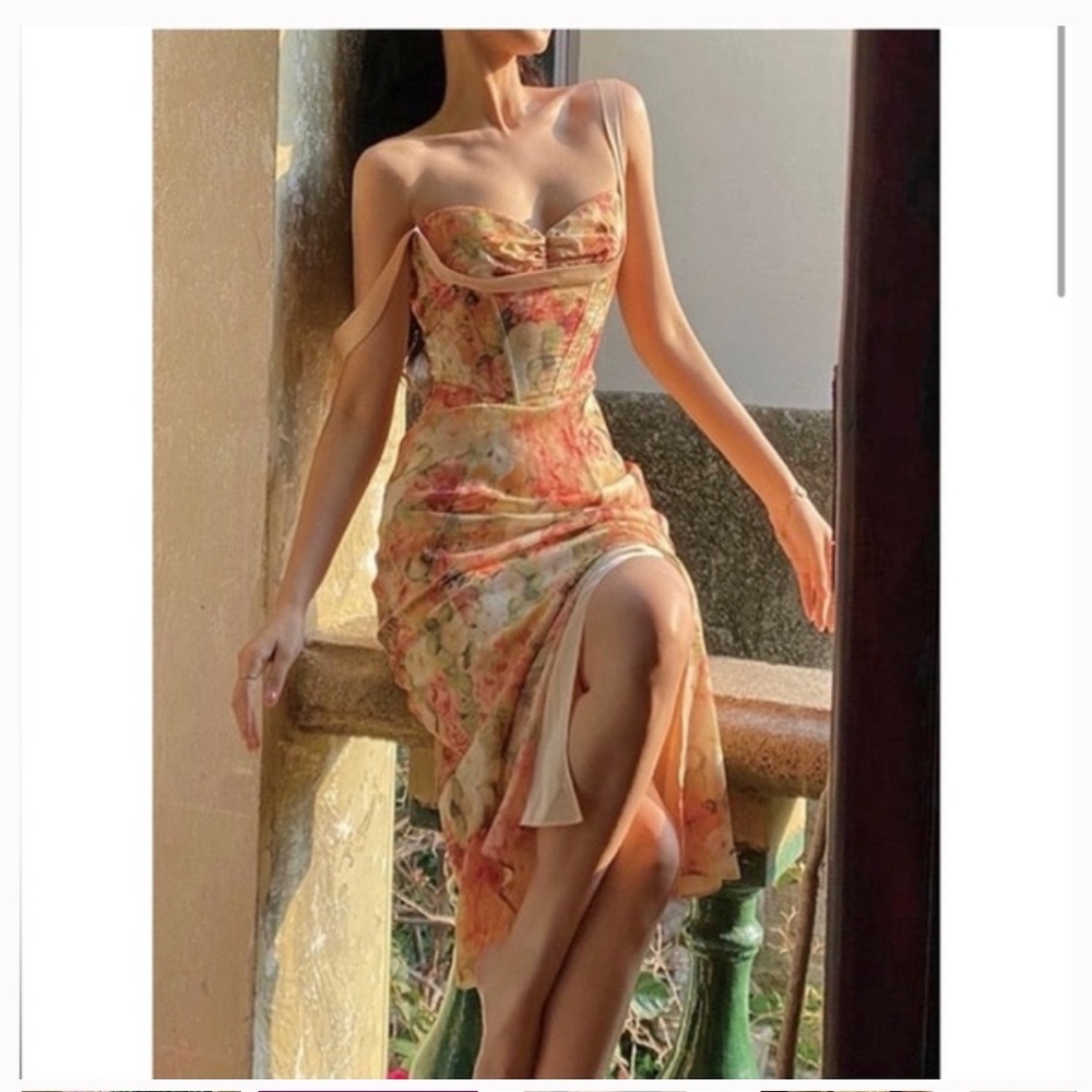 Nameless Clueless Fameless Aurelia Corseted Dress in Orange